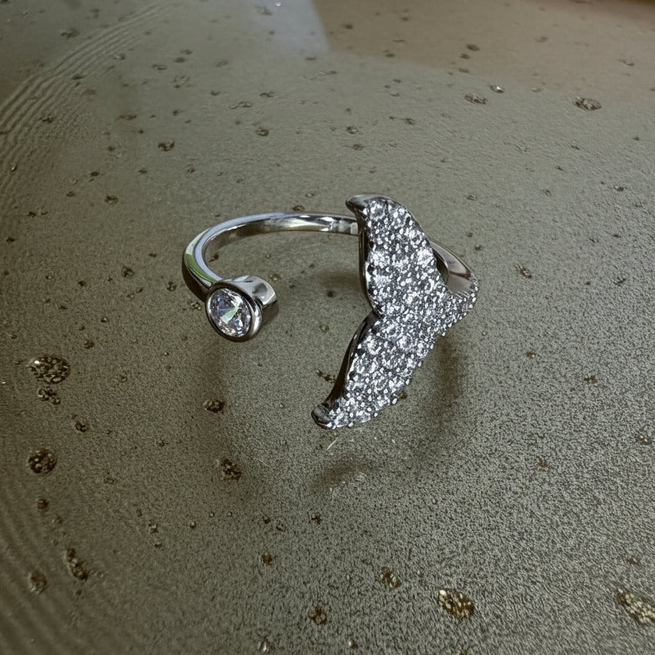 Kauai Adjustable Ring gold-tone ring – detail view