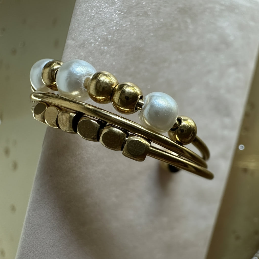 Fidget adjustable ring – gold-tone ring by The Basics