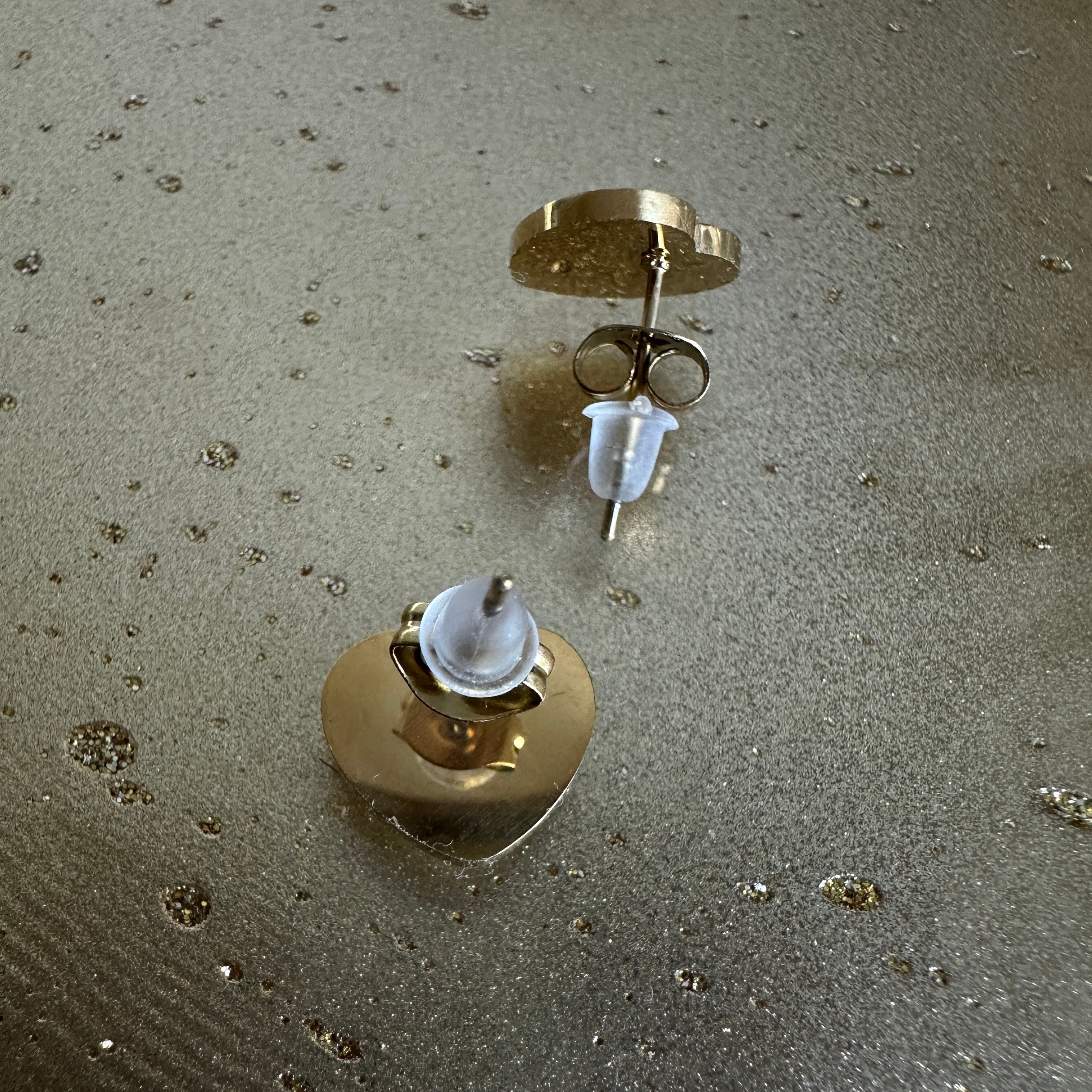 Pearl Heart Studs gold-tone earrings – alternate view