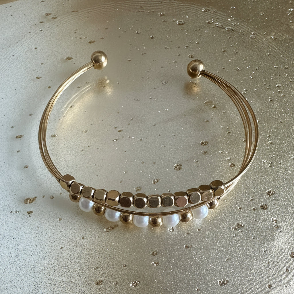 Fidget Bracelet gold-tone bracelet – detail view