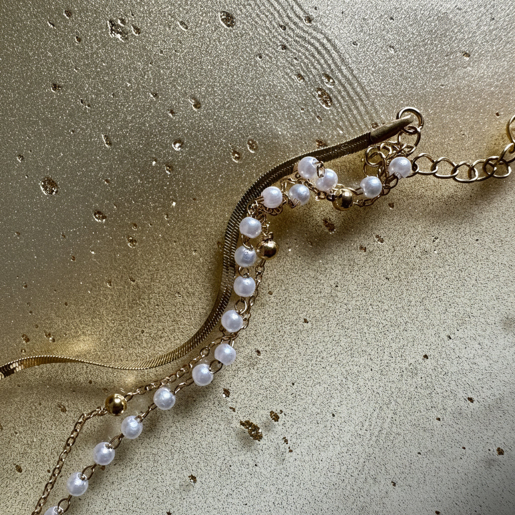 Vanilla bracelet – gold-tone bracelet by The Basics